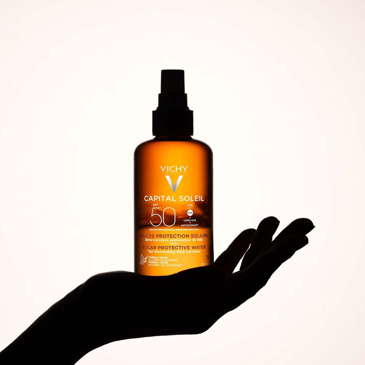 Vichy Ideal Soleil, tonirana vodica za zaščito pred soncem ZF30