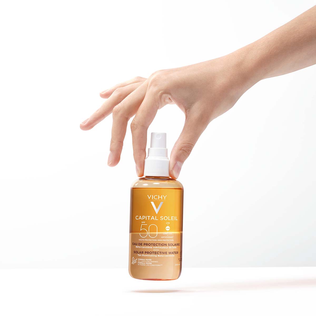 Vichy Ideal Soleil, tonirana vodica za zaščito pred soncem ZF30